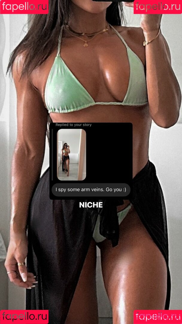 Leah Shutkever Onlyfans Photo Gallery 