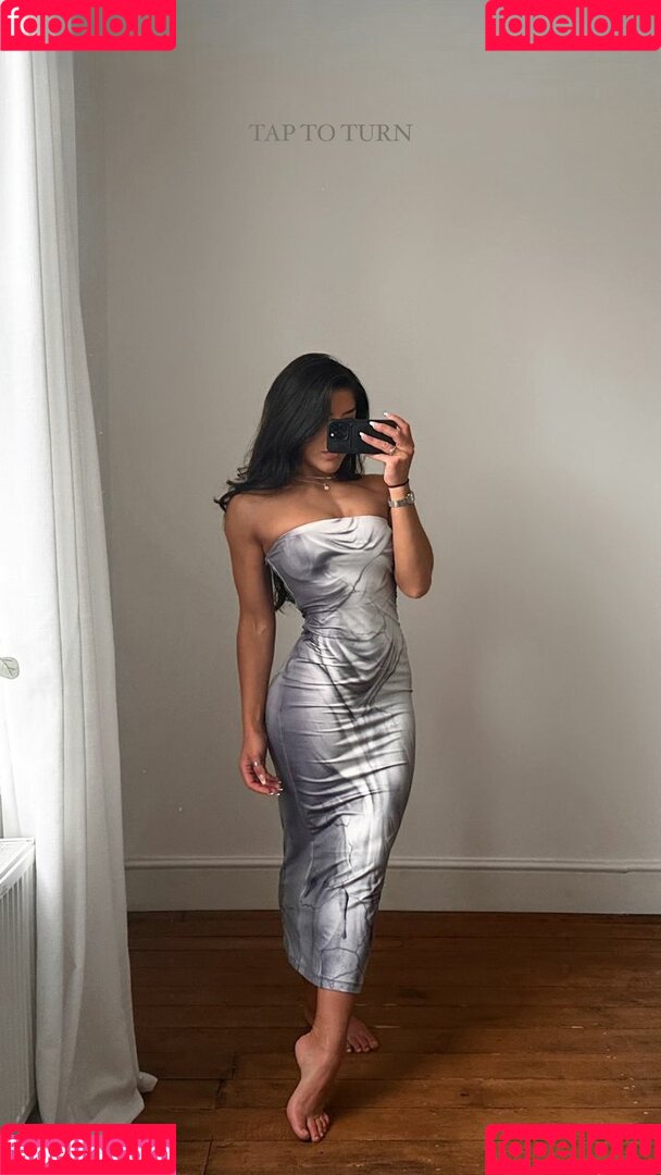 Leah Shutkever Onlyfans Photo Gallery 