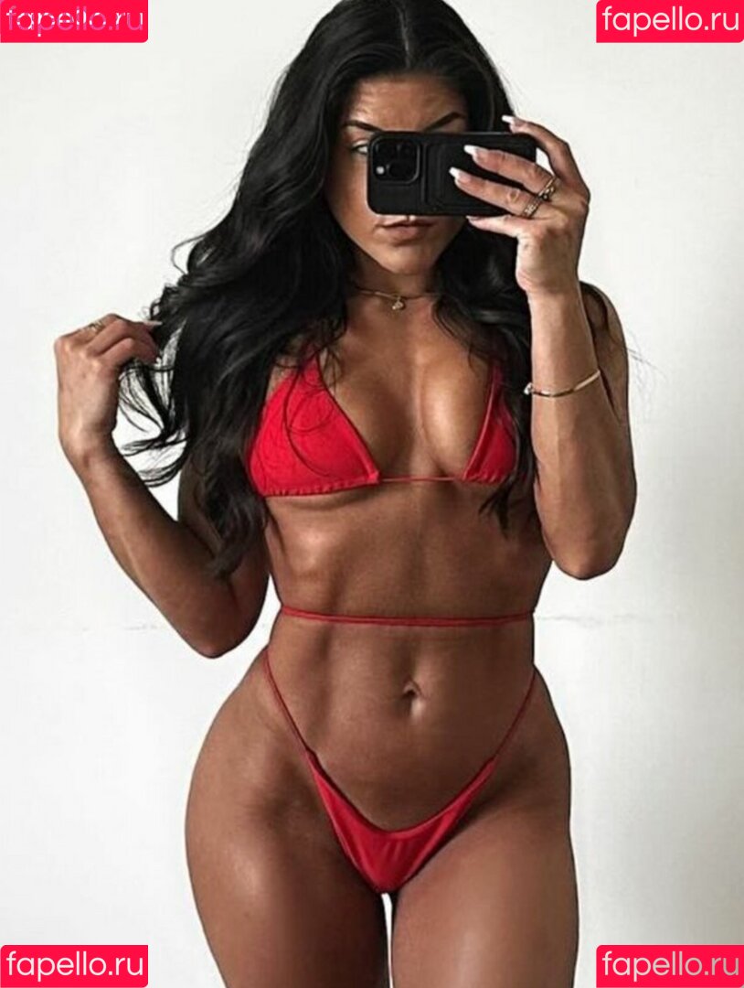 Leah Shutkever Onlyfans Photo Gallery 