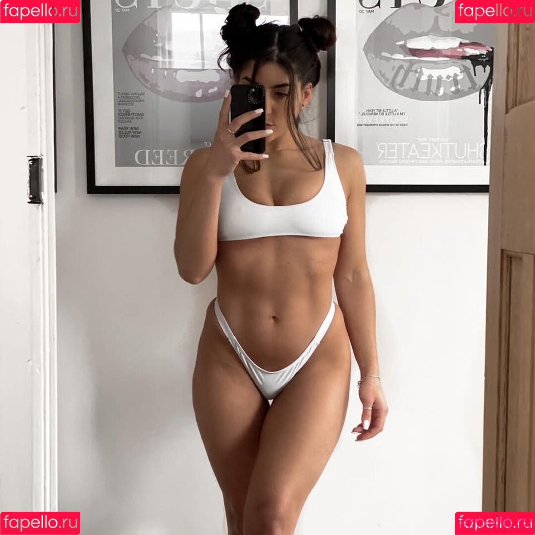 Leah Shutkever Onlyfans Photo Gallery 