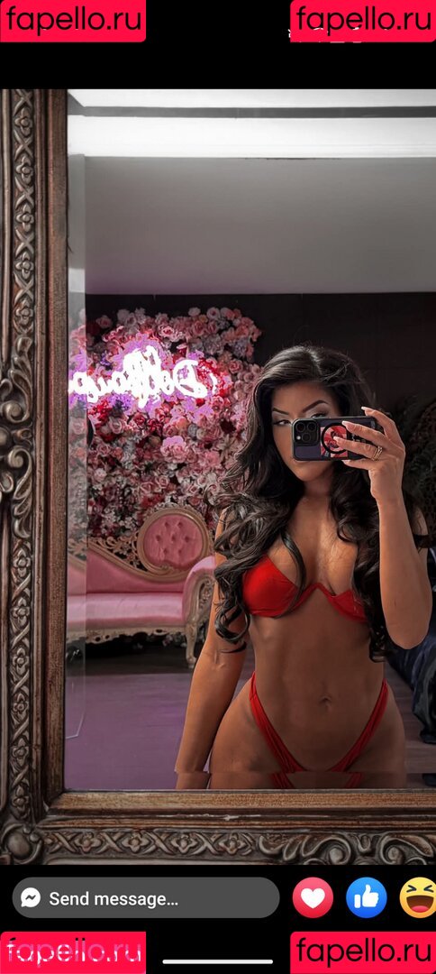 Leah Shutkever Onlyfans Photo Gallery 