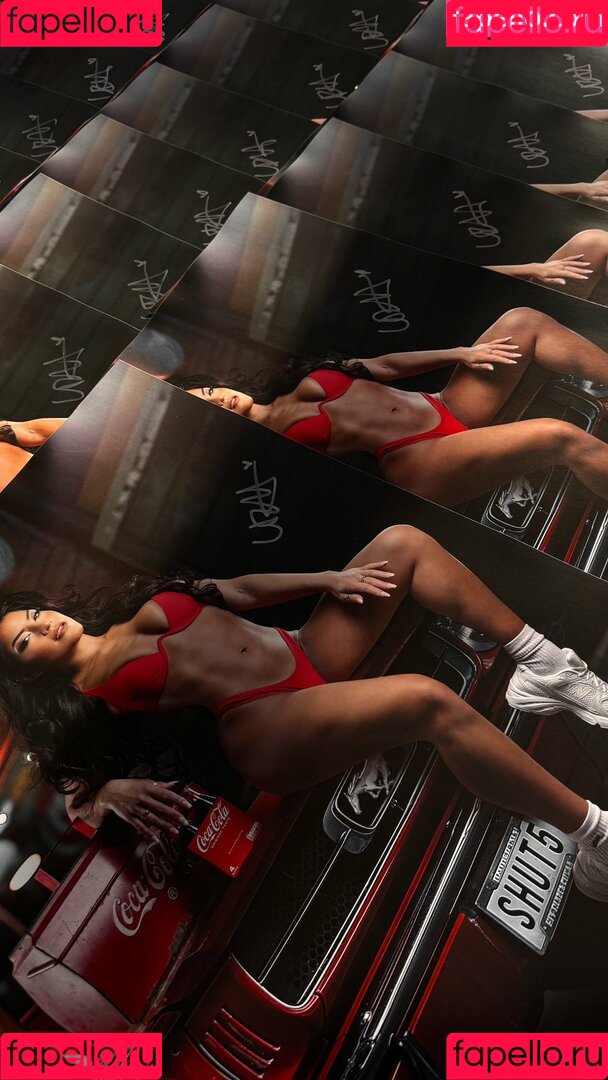 Leah Shutkever Onlyfans Photo Gallery 