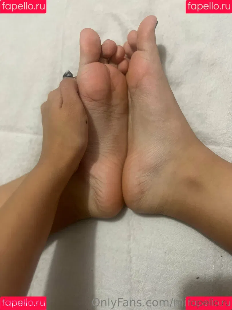 mingalilea Onlyfans Photo Gallery 