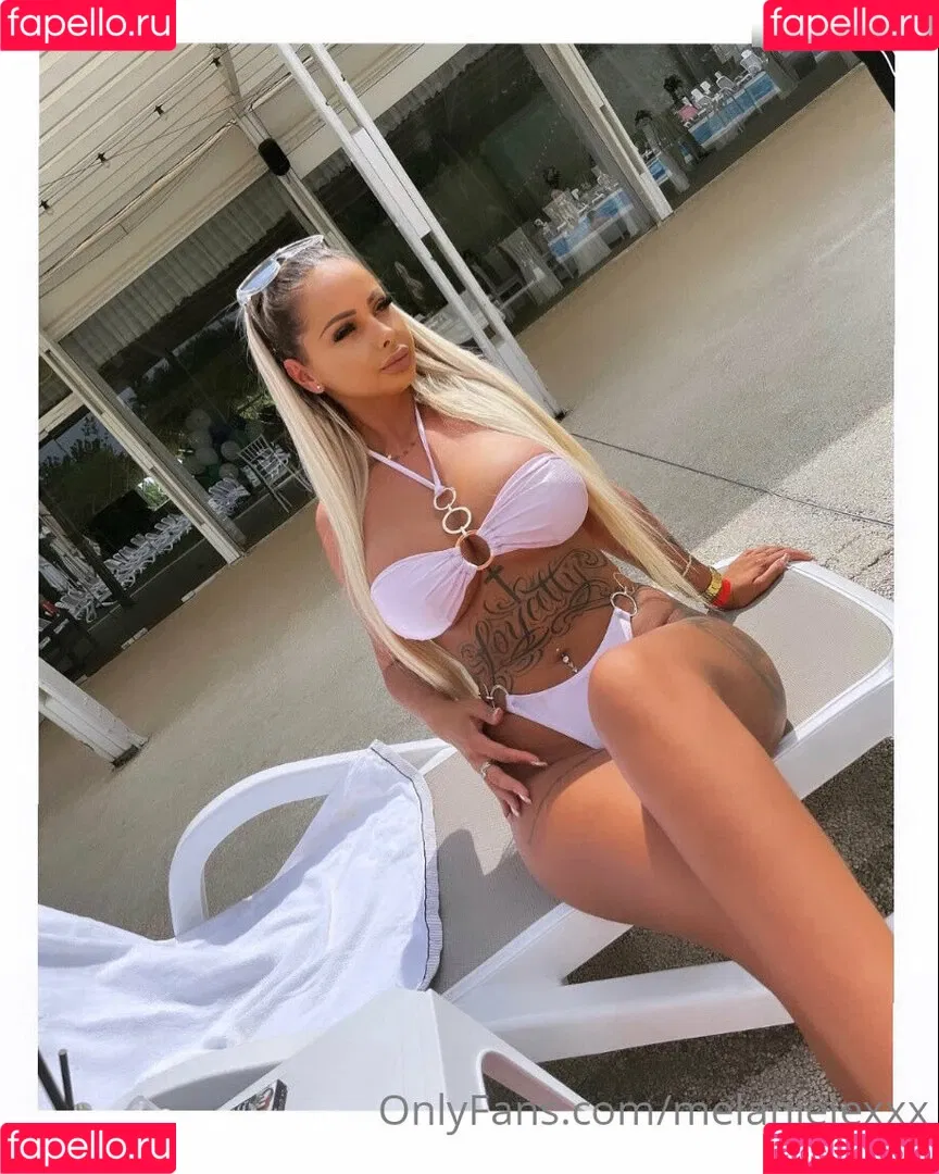 Melanie Lexxx Onlyfans Photo Gallery 