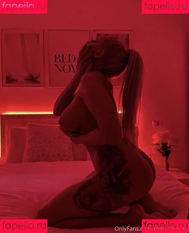 Melanie Lexxx Onlyfans Photo Gallery 