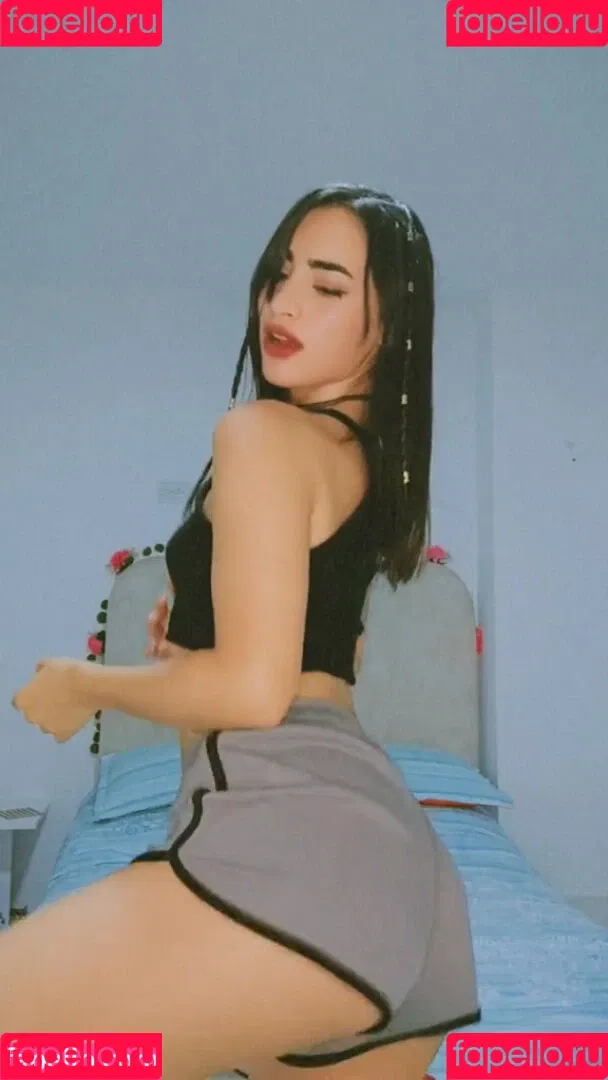 YulenyGz Onlyfans Photo Gallery 