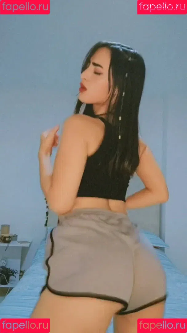 YulenyGz Onlyfans Photo Gallery 