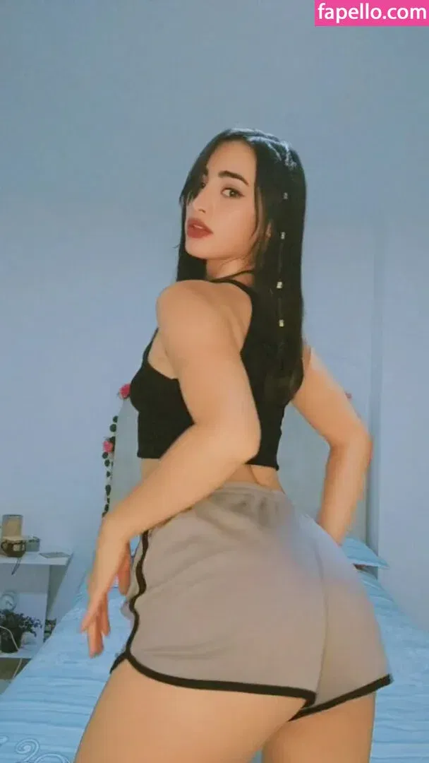 YulenyGz Onlyfans Photo Gallery 