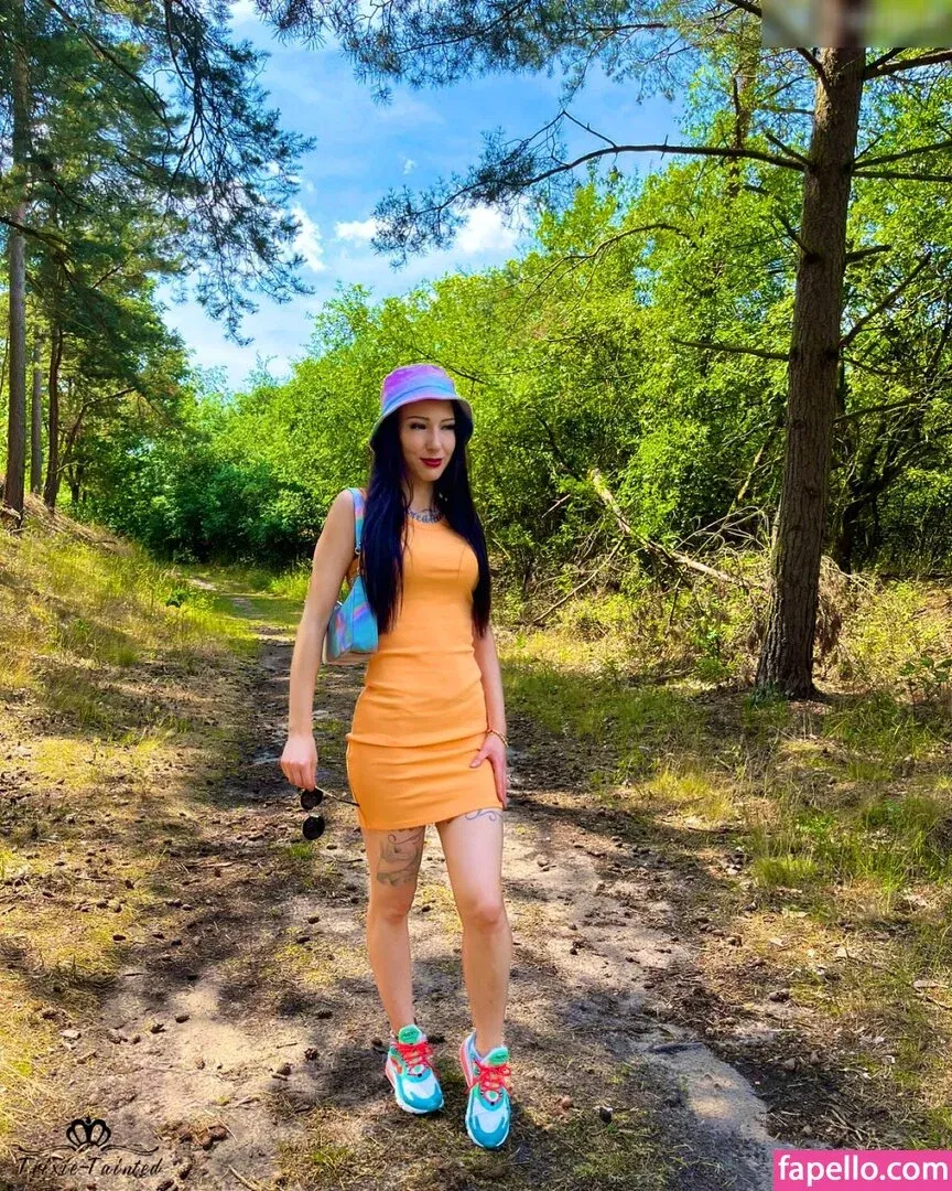 Trixie-Tainted Onlyfans Photo Gallery 