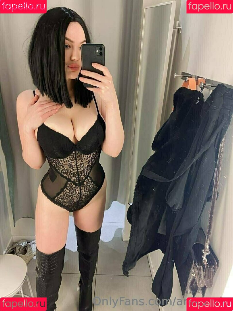 anika_vip Onlyfans Photo Gallery 