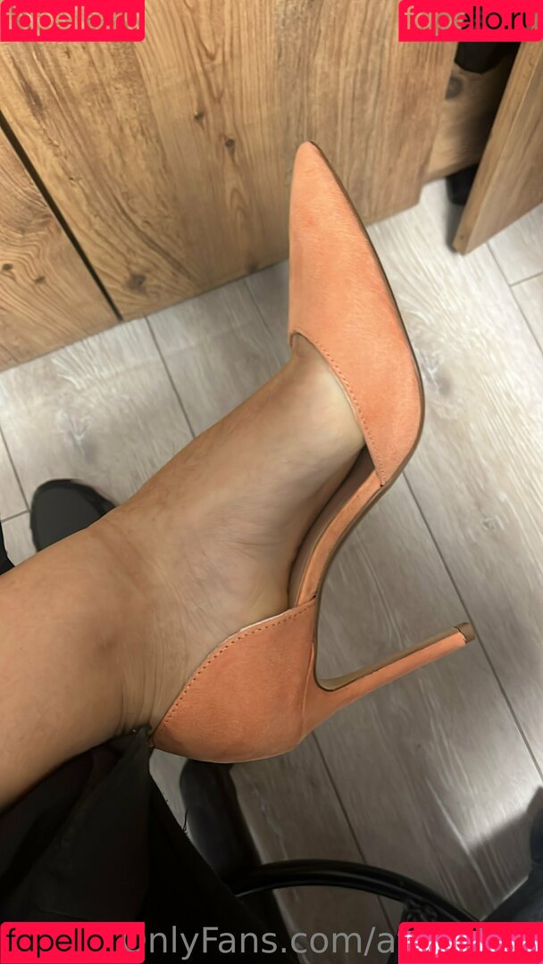 afroditlily Onlyfans Photo Gallery 