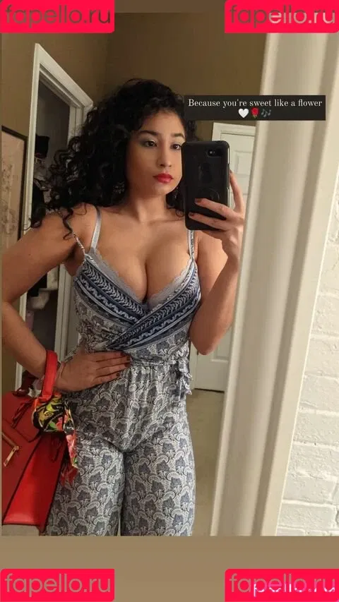 Isabella R Onlyfans Photo Gallery 