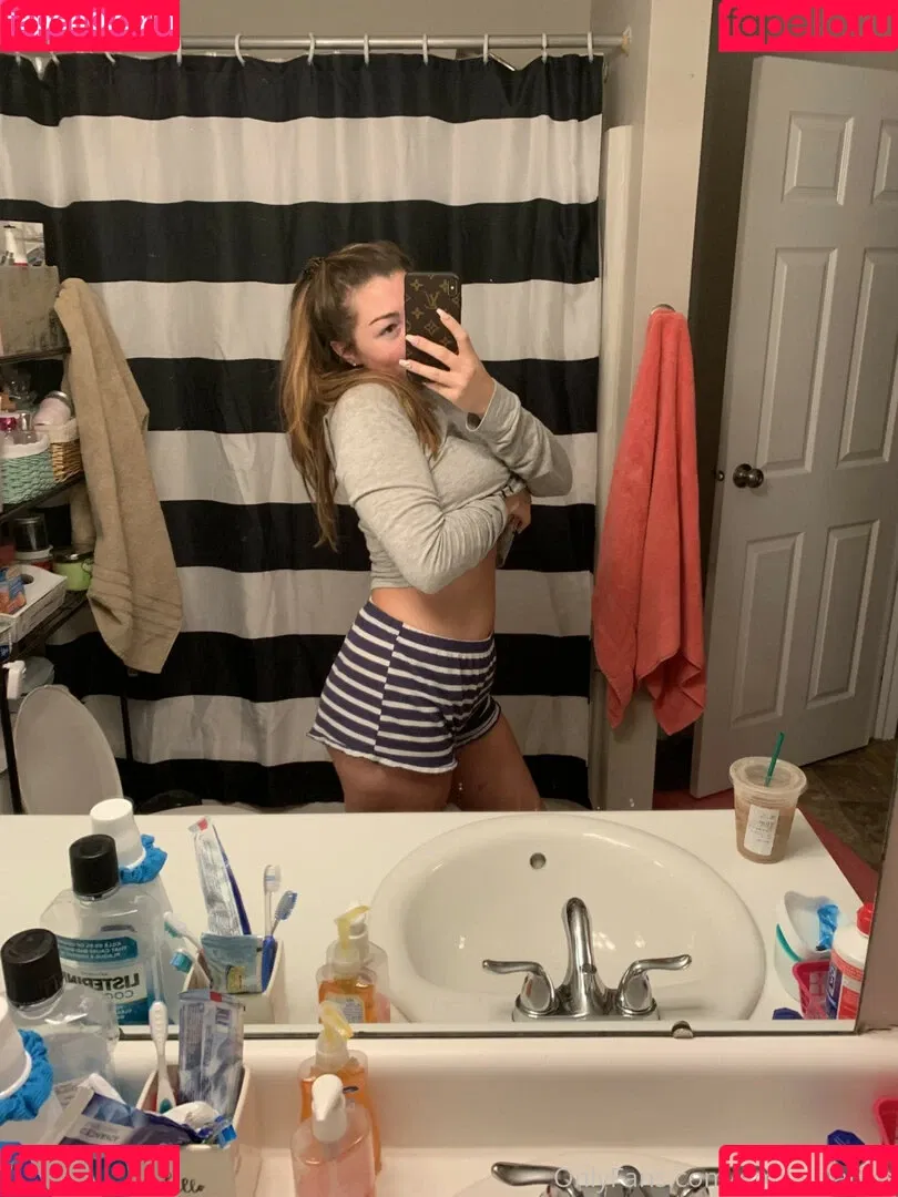 Emilayyy Babayy Onlyfans Photo Gallery 