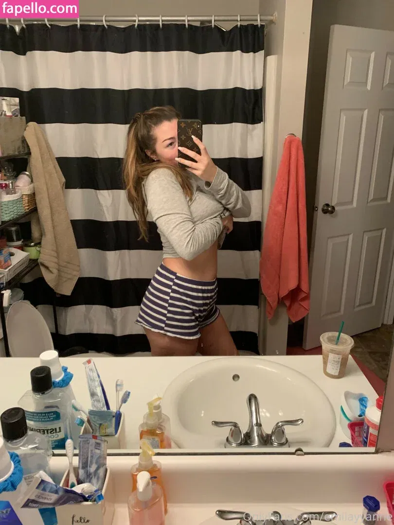 Emilayyy Babayy Onlyfans Photo Gallery 