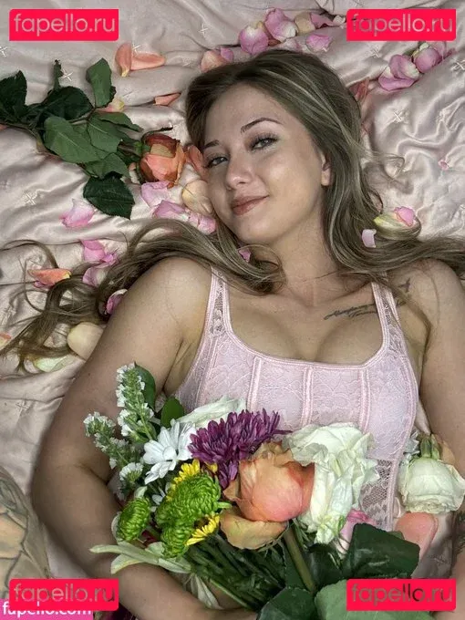 Grace Wood Onlyfans Photo Gallery 