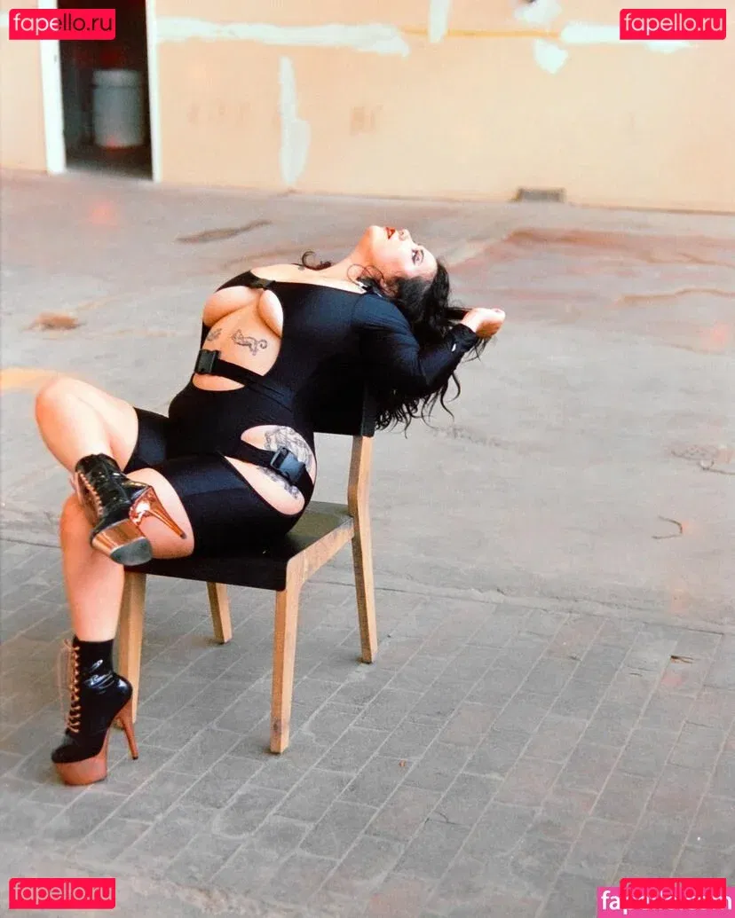 Suki Jade Onlyfans Photo Gallery 