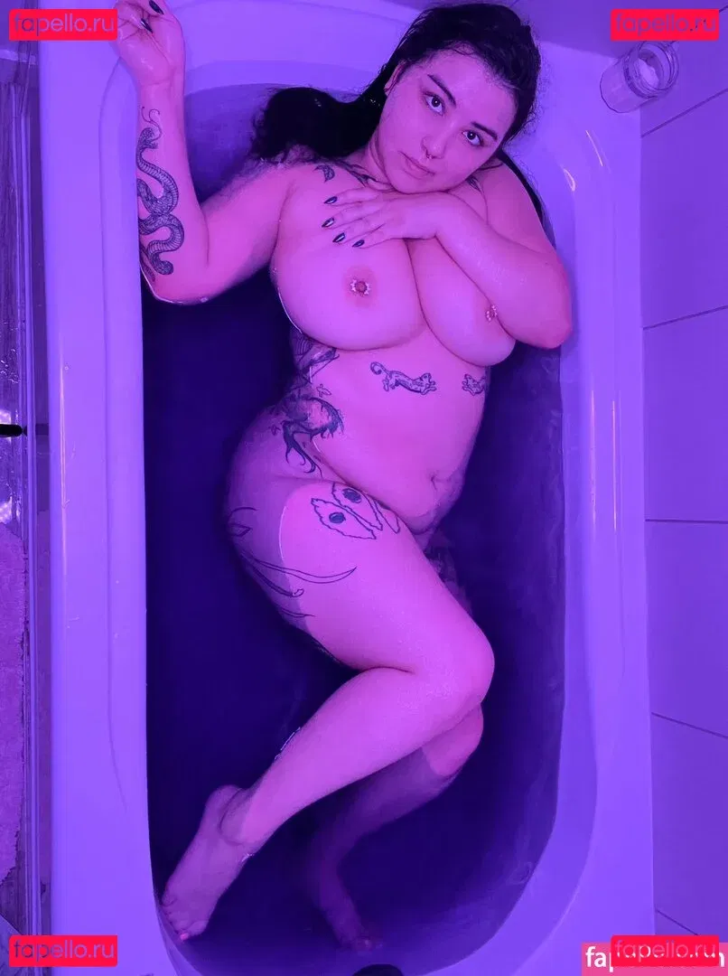 Suki Jade Onlyfans Photo Gallery 