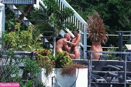 Daisy Fuentes Onlyfans Photo Gallery 