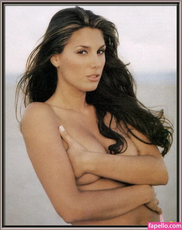 Daisy Fuentes Onlyfans Photo Gallery 