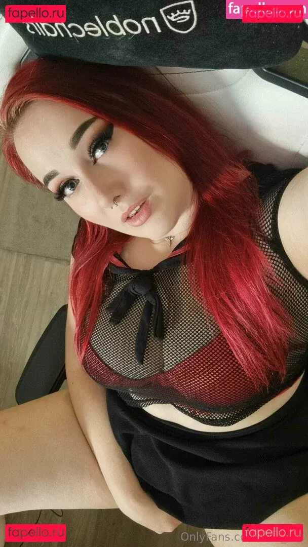littleeve Onlyfans Photo Gallery 