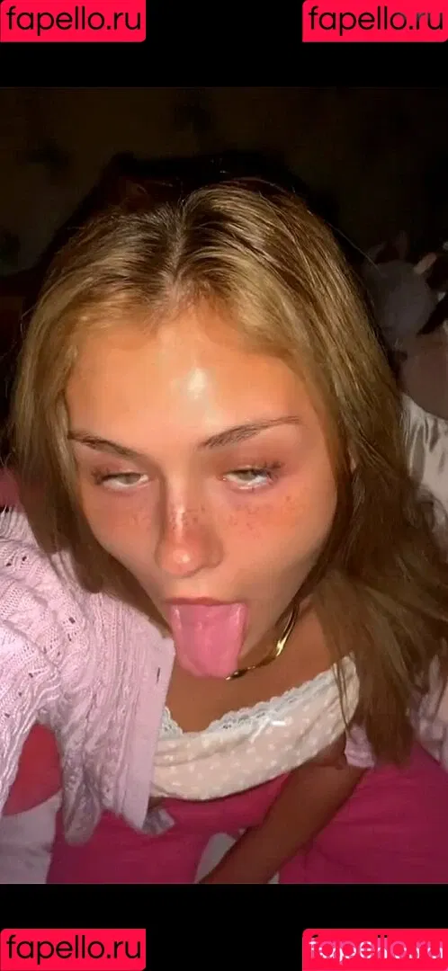 Emilia Laurent Onlyfans Photo Gallery 