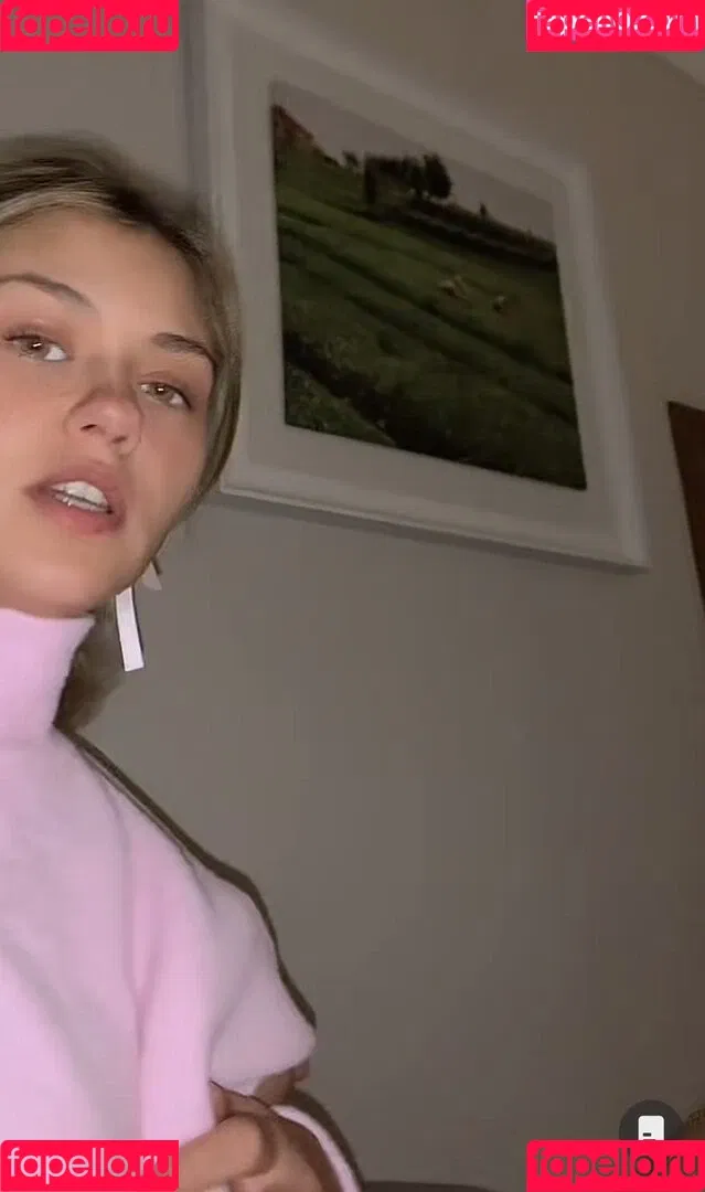 Emilia Laurent Onlyfans Photo Gallery 