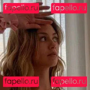 Emilia Laurent Onlyfans Photo Gallery 