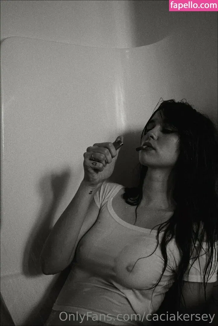 caciakersey Onlyfans Photo Gallery 