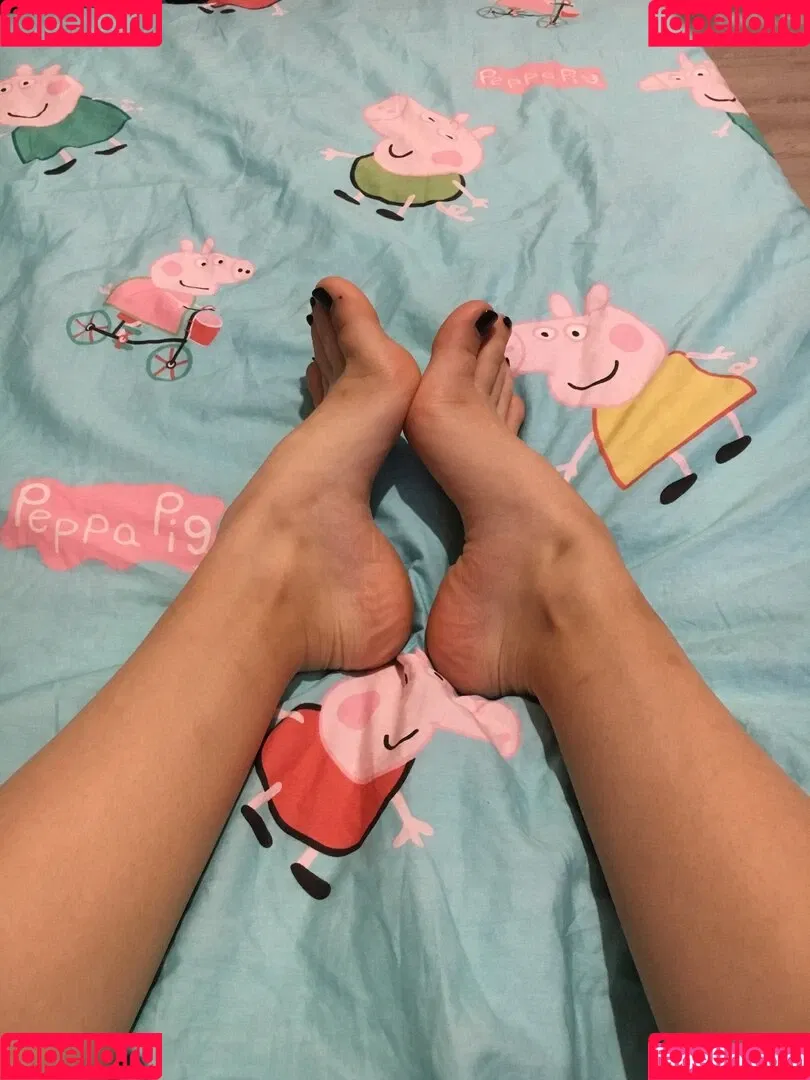 Vellari_feet Onlyfans Photo Gallery 
