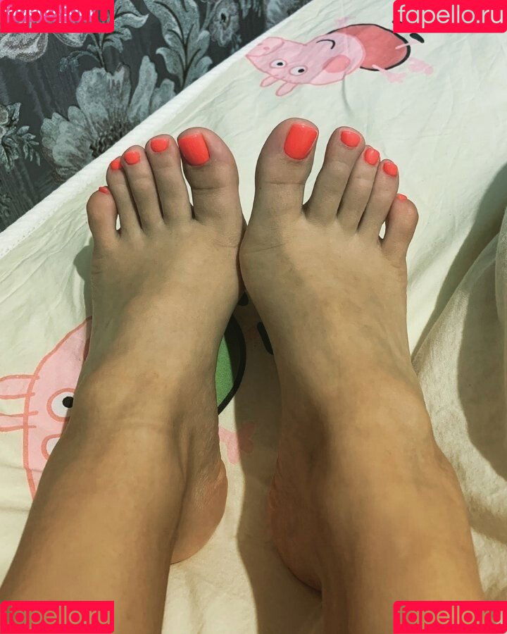 Vellari_feet Onlyfans Photo Gallery 