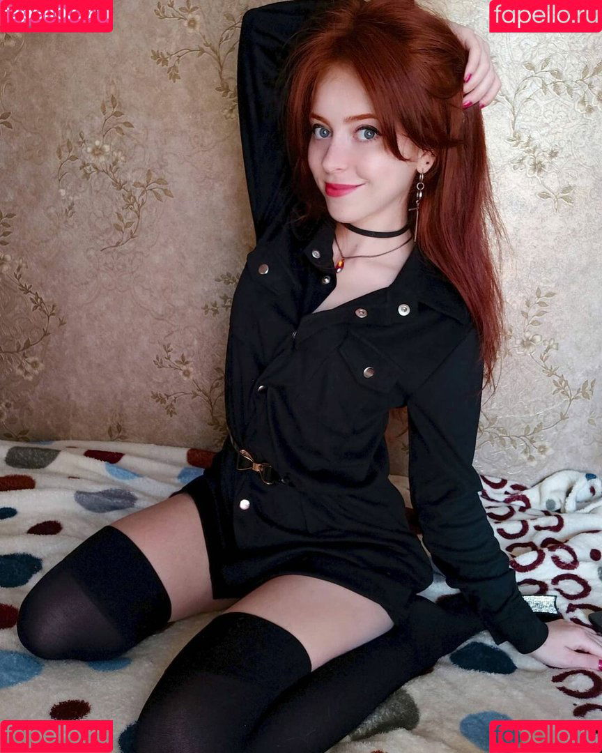 Vellari_feet Onlyfans Photo Gallery 