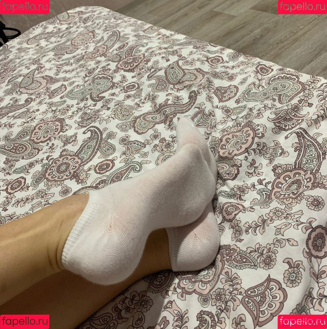 Vellari_feet Onlyfans Photo Gallery 