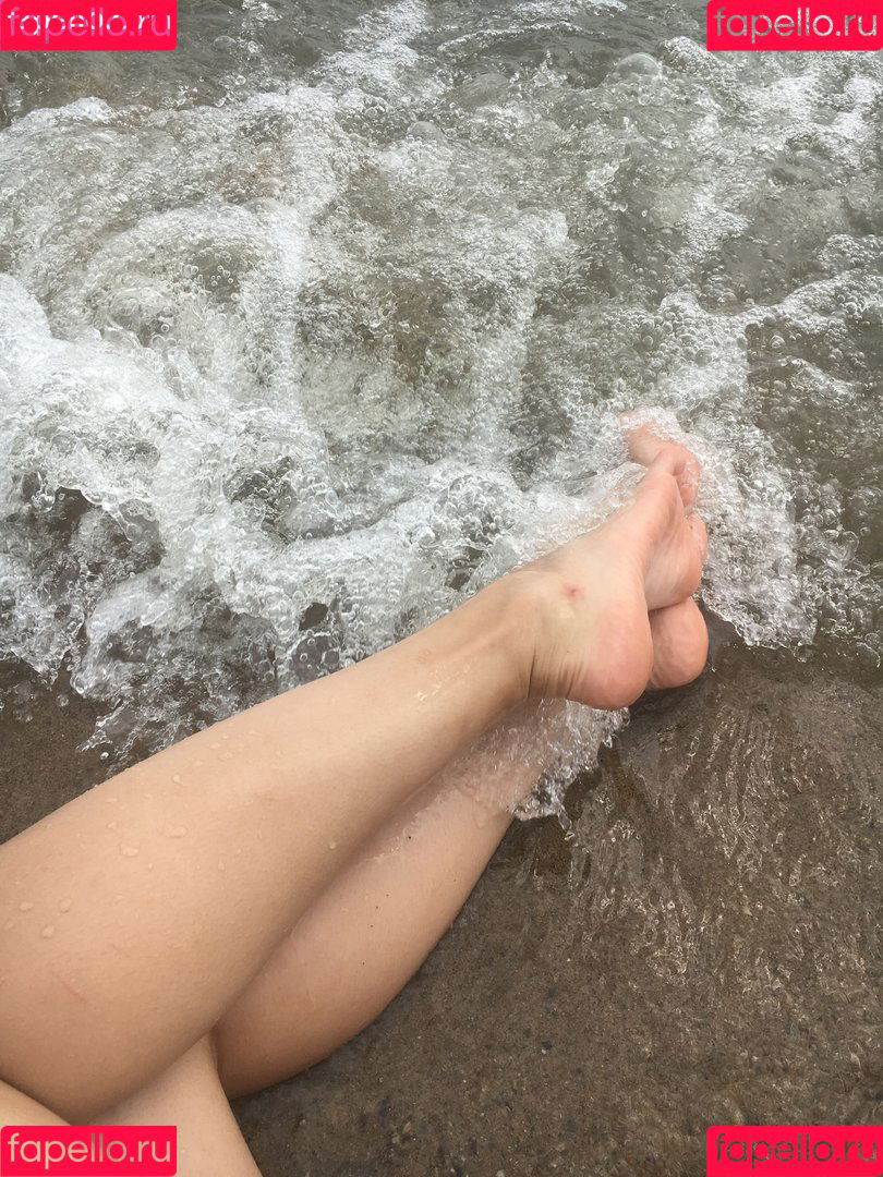 Vellari_feet Onlyfans Photo Gallery 