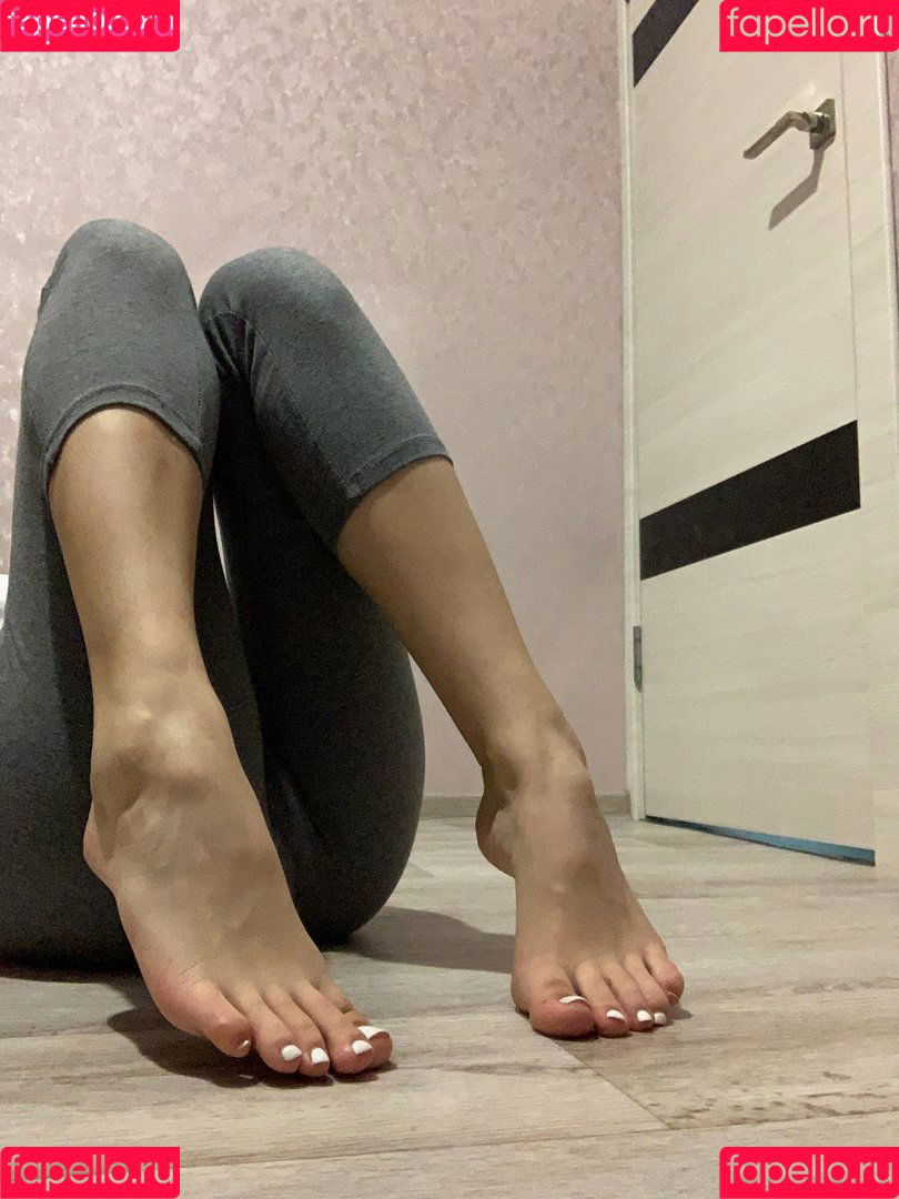 Vellari_feet Onlyfans Photo Gallery 
