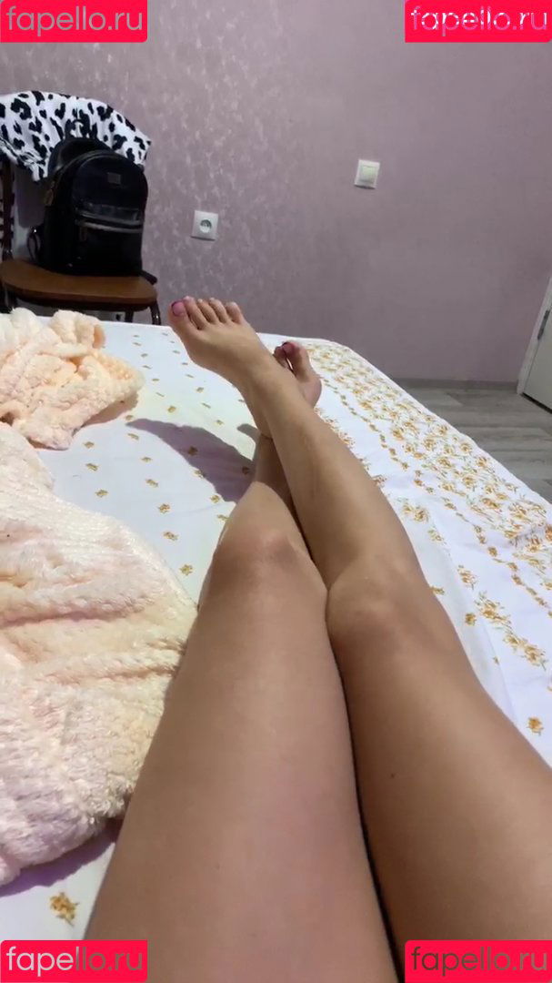 Vellari_feet Onlyfans Photo Gallery 