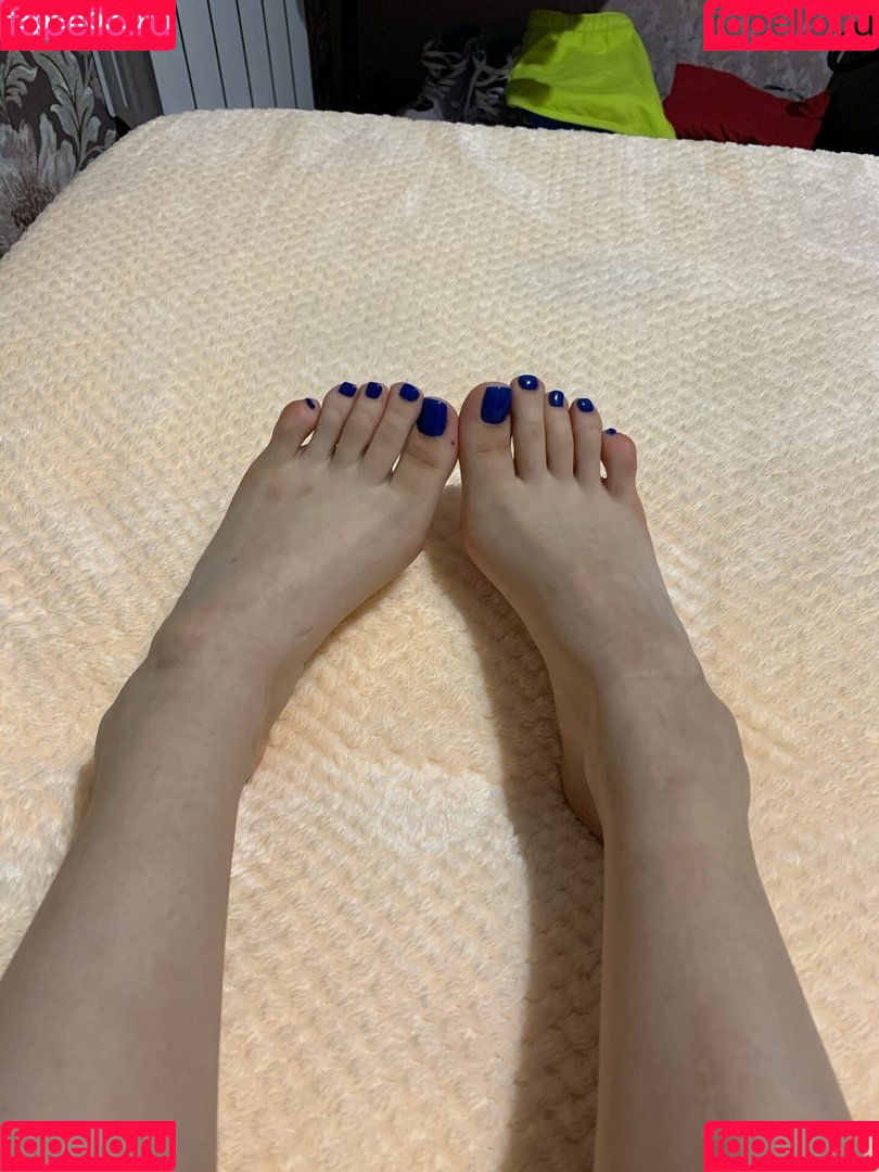 Vellari_feet Onlyfans Photo Gallery 