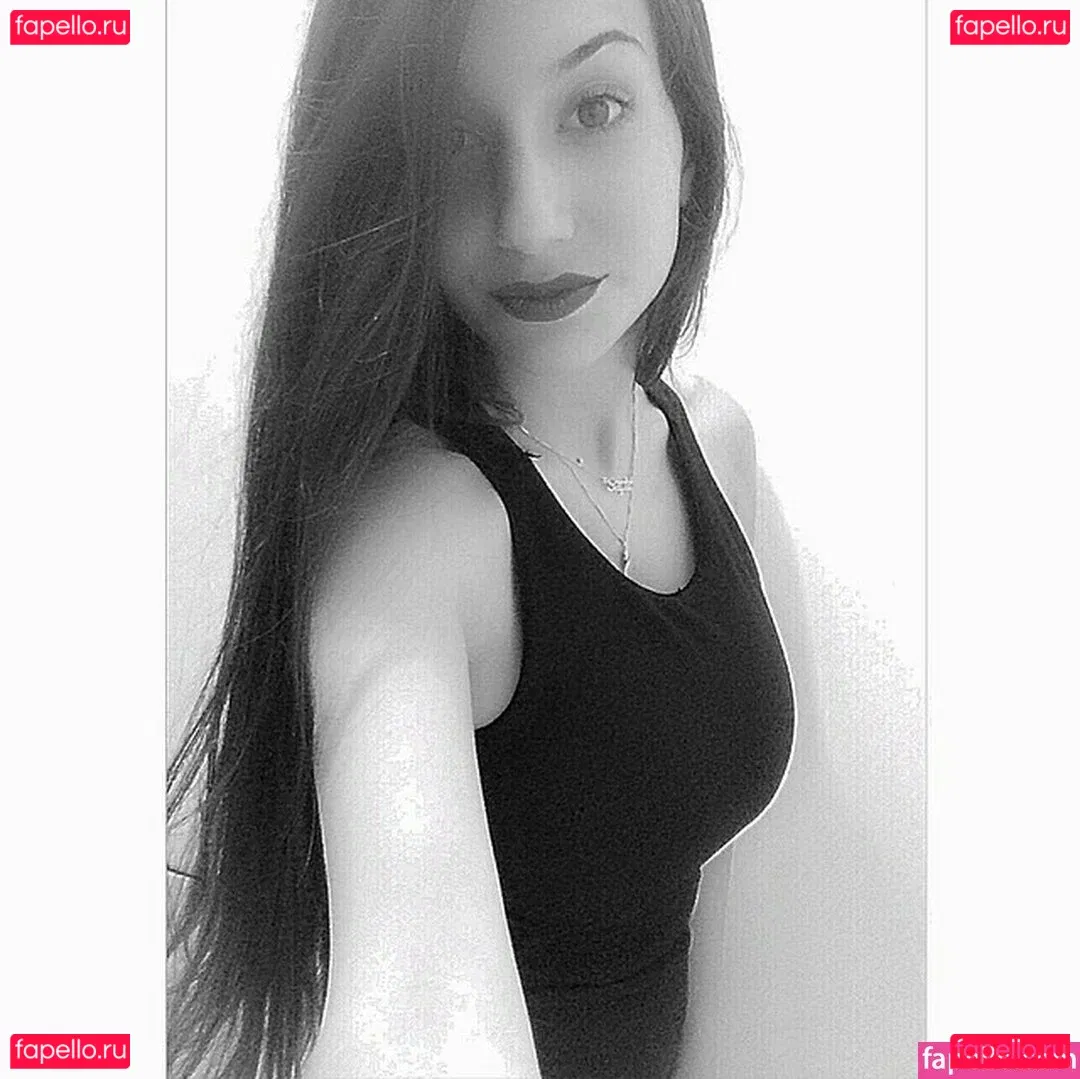 Sapir Hazansky Onlyfans Photo Gallery 