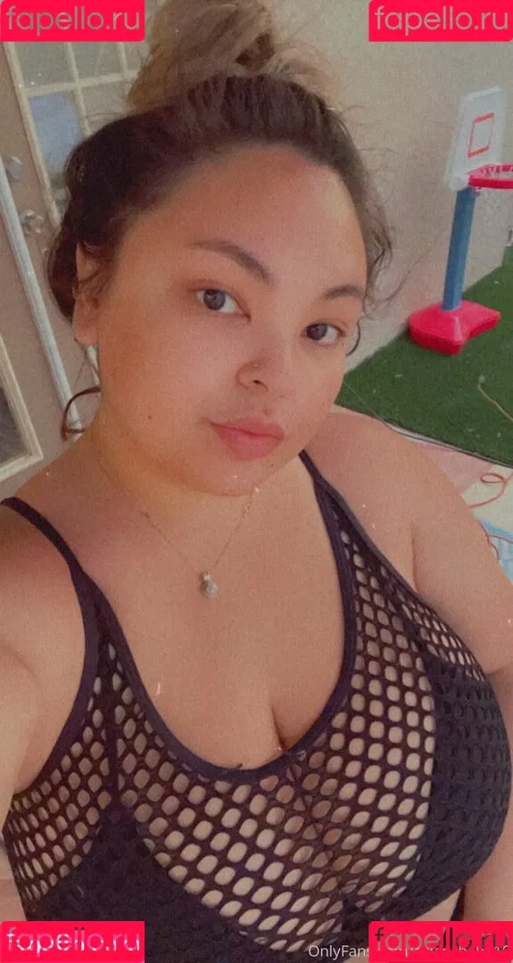 asian_babe10 Onlyfans Photo Gallery 