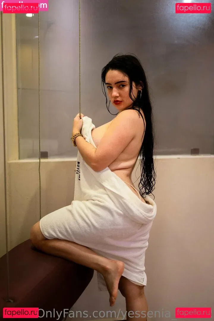 asian_babe10 Onlyfans Photo Gallery 