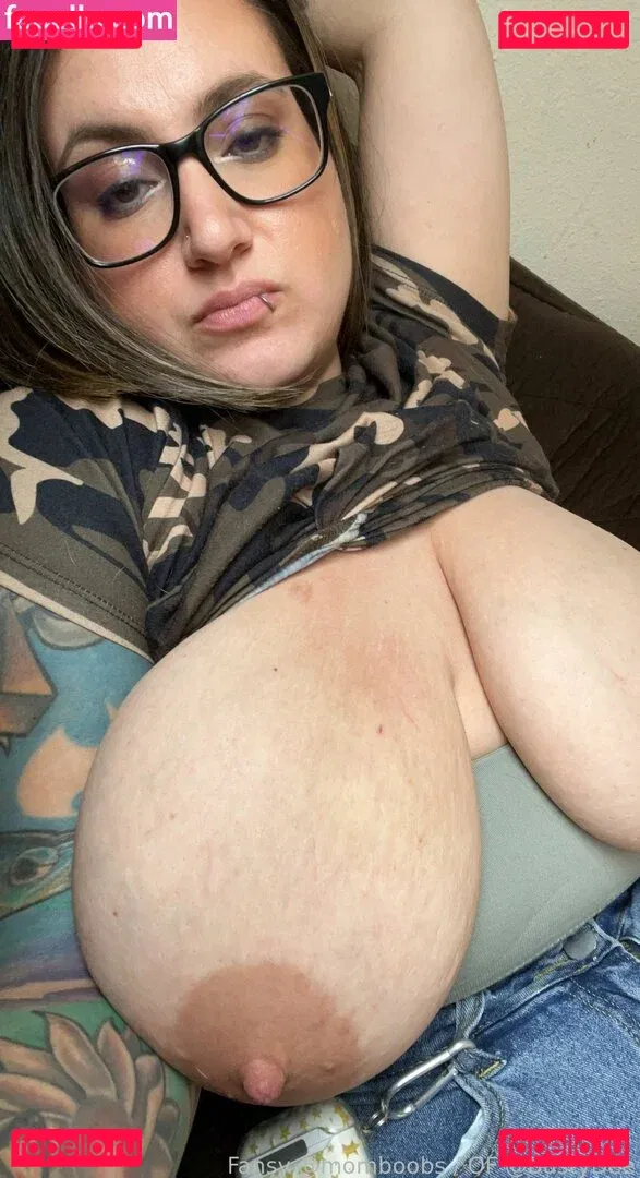 momboobs Onlyfans Photo Gallery 