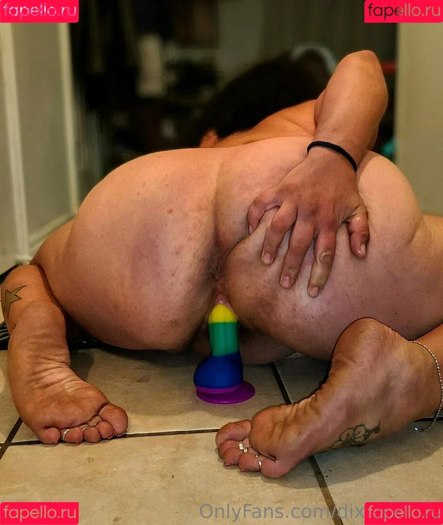 dixieskinks Onlyfans Photo Gallery 