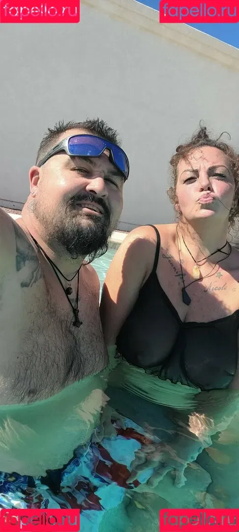 dixieskinks Onlyfans Photo Gallery 