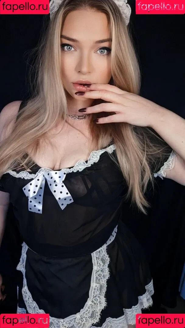 neeviliciouz Onlyfans Photo Gallery 