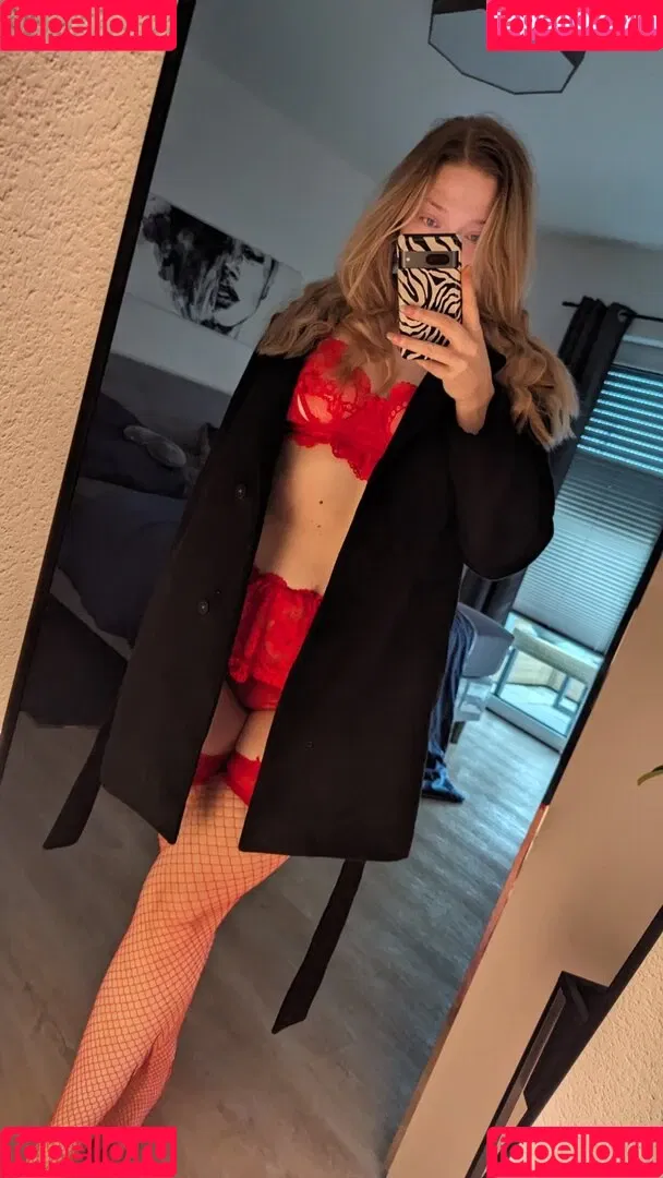 neeviliciouz Onlyfans Photo Gallery 