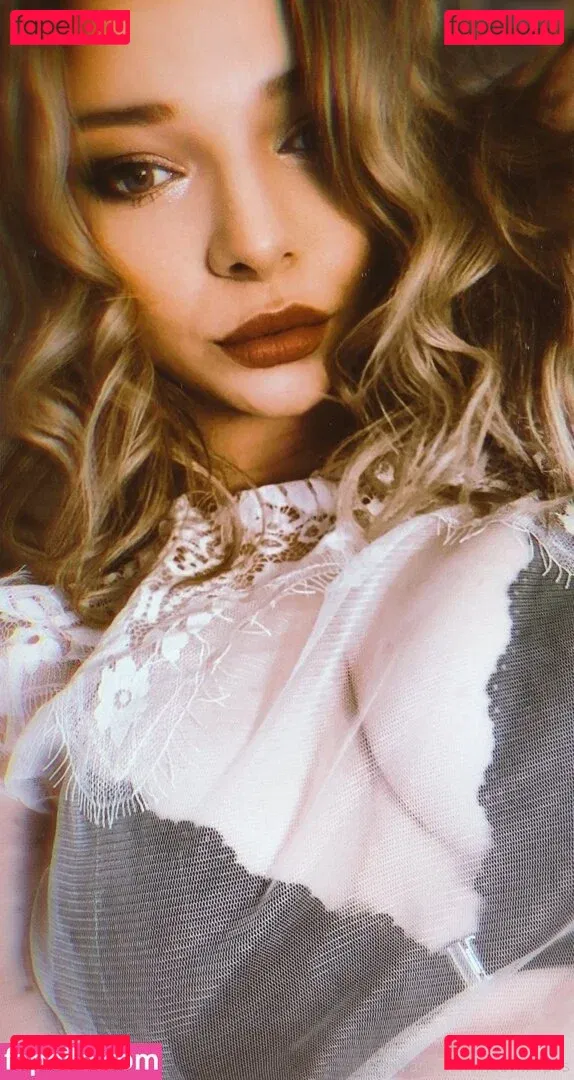 neeviliciouz Onlyfans Photo Gallery 