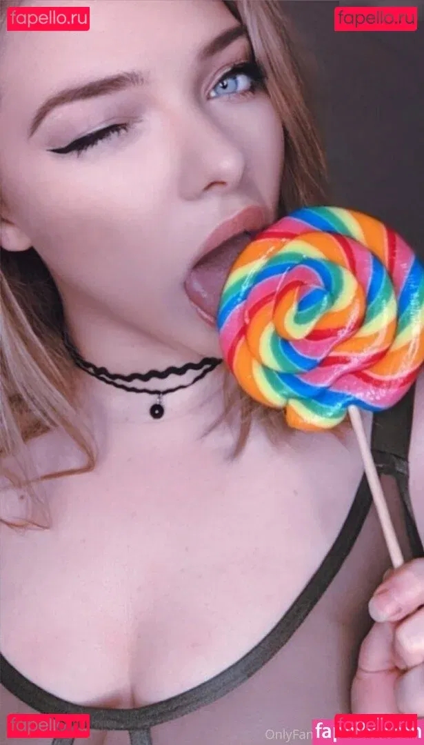 neeviliciouz Onlyfans Photo Gallery 