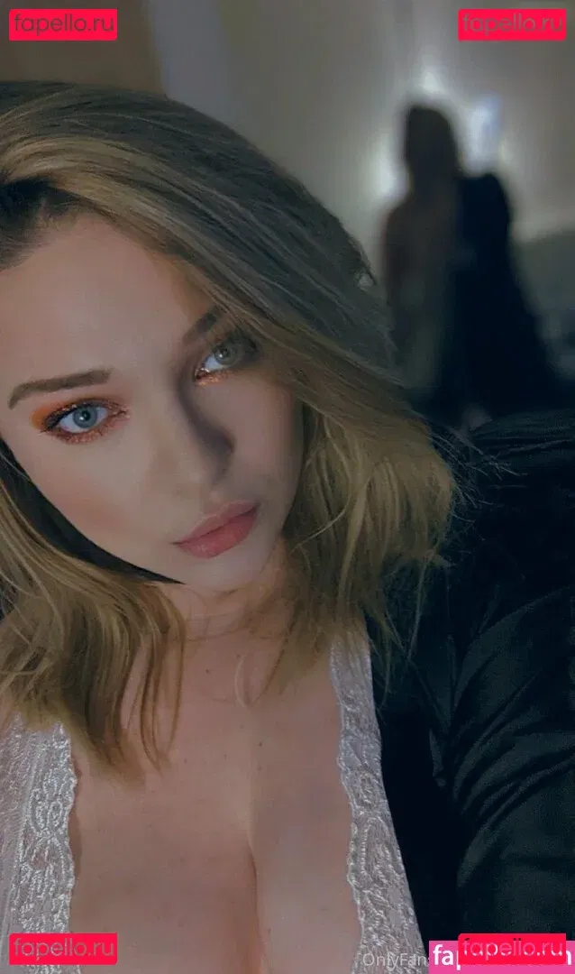 neeviliciouz Onlyfans Photo Gallery 