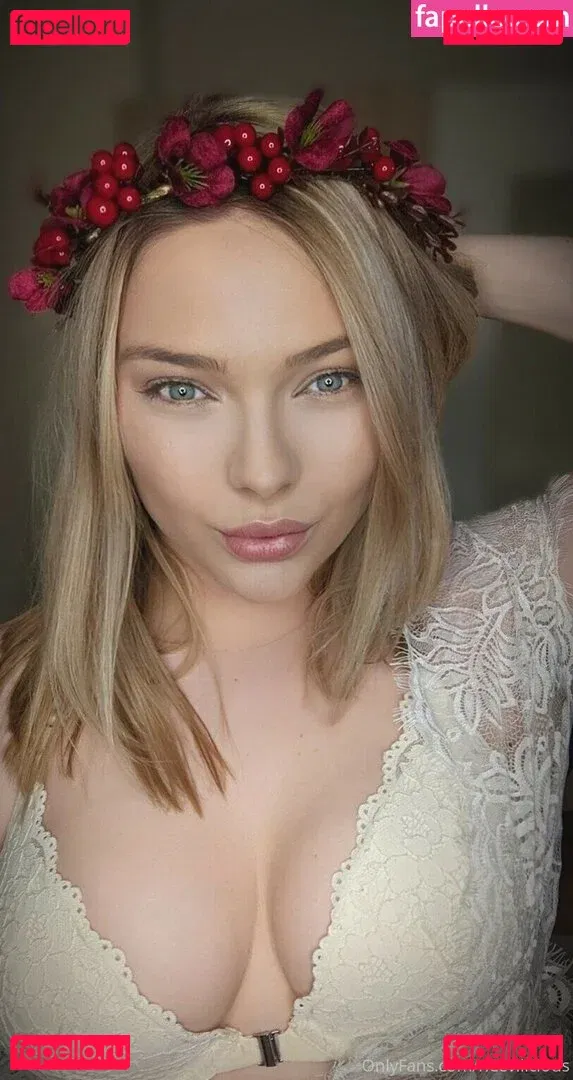 neeviliciouz Onlyfans Photo Gallery 