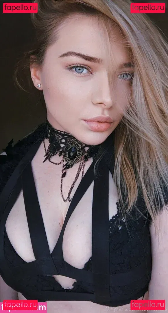 neeviliciouz Onlyfans Photo Gallery 