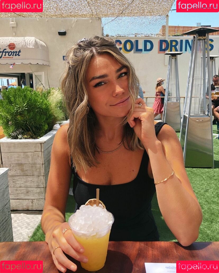 Leah Martin Onlyfans Photo Gallery 